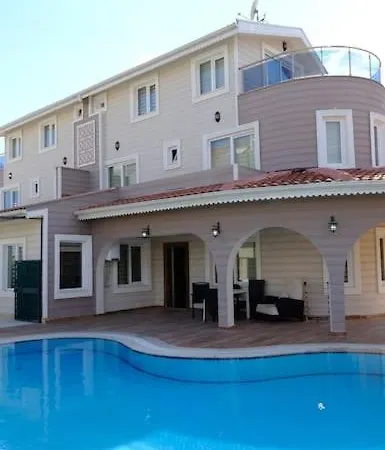 Belek'te Modern Yapili, Havuzlu Villa-awz161 * Serik