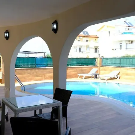 Villa Belek'te Modern Yapili, Havuzlu Villa-awz161 *